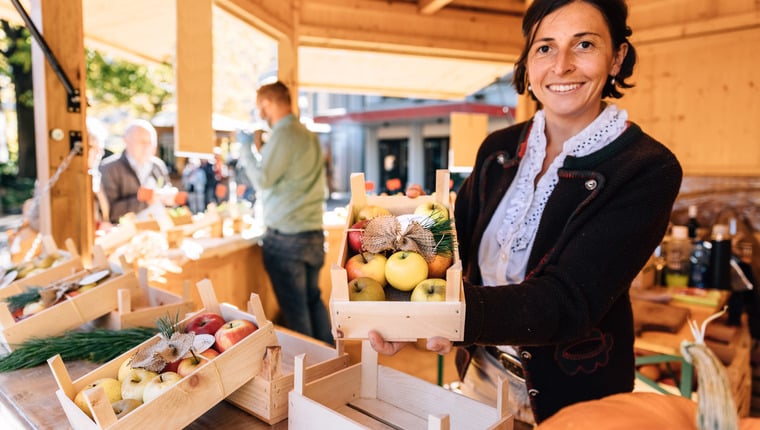 Herbstspezialitäten auf dem Bauernmarkt