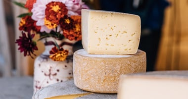Lokale Milchprodukte wie Käse sind in Südtirol immer dabei