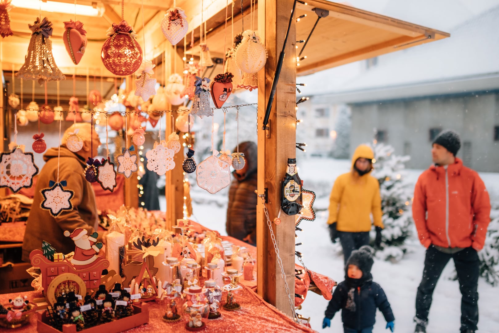The Christmas market in white