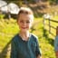 Lachende Kinder in der Natur