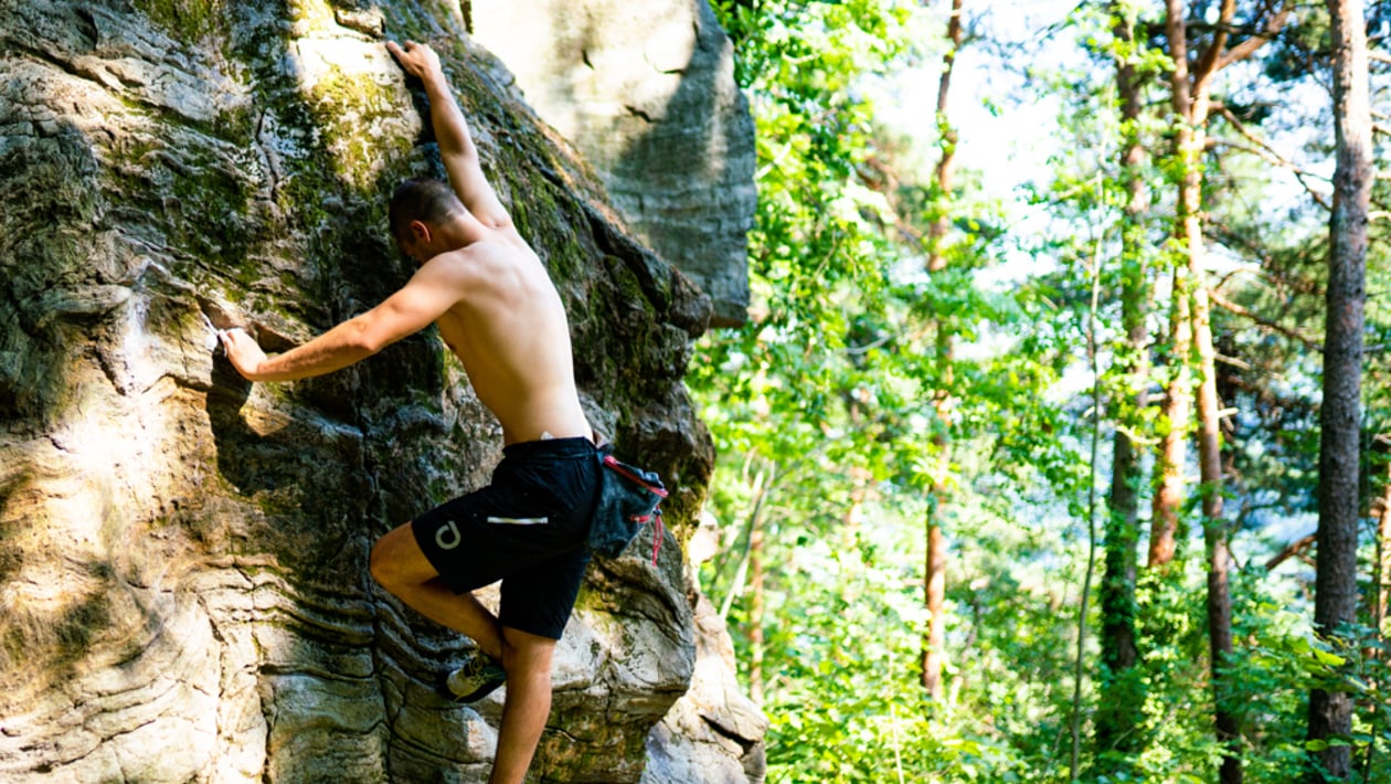 Beim Bouldern in Algund