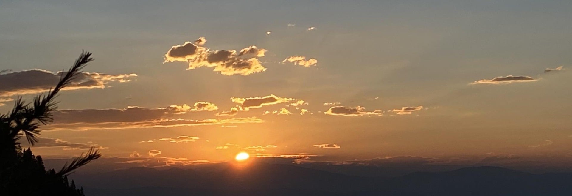 Guided Sunrise-hike to the Giogo di Meltina cross