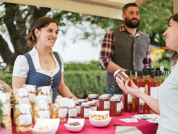 Bäuerliche Produkte auf der Genusspromenade in Algund bei Meran