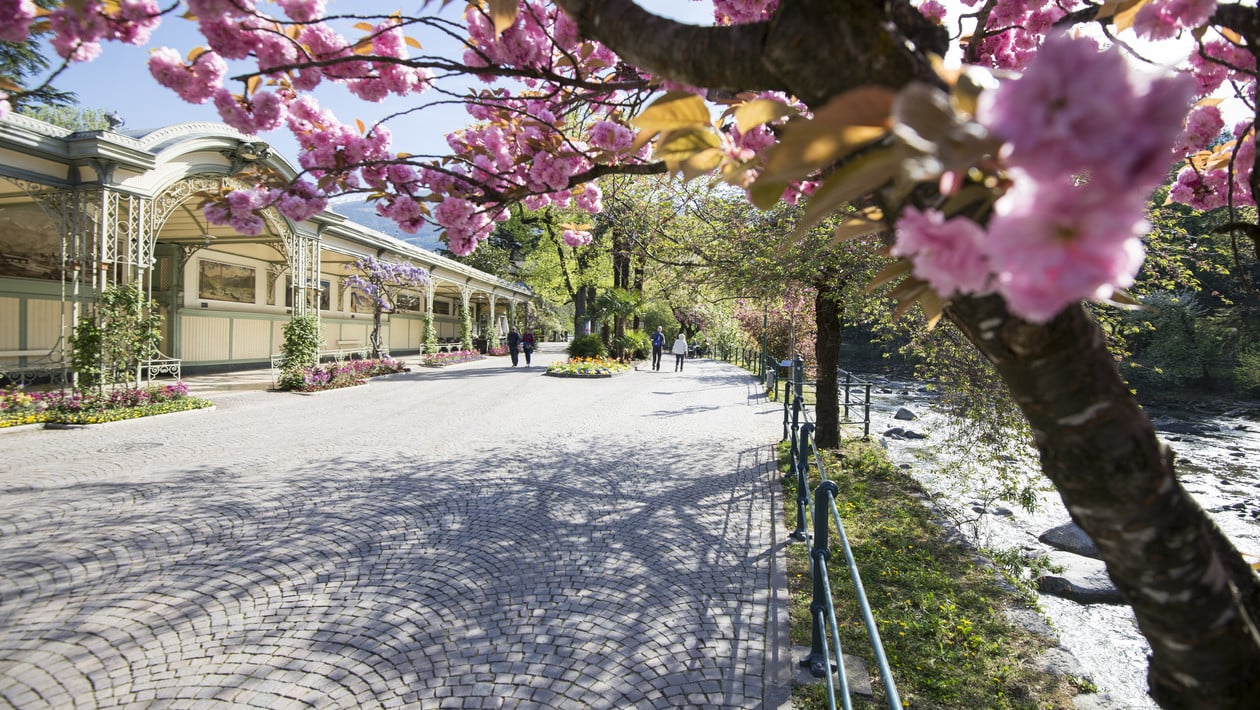 Il lungomare in primavera