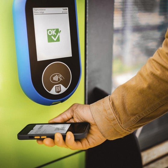 The Aschbach cable car above nature