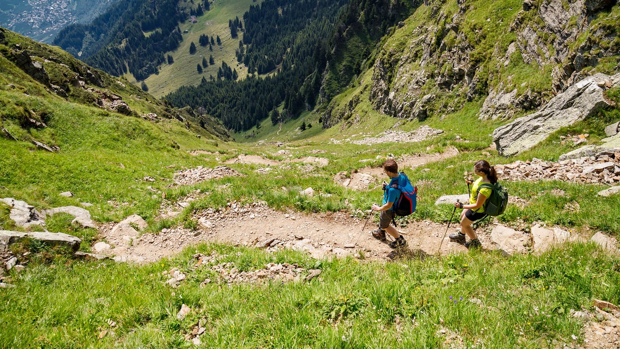 Challenging hiking at over 2000 metres