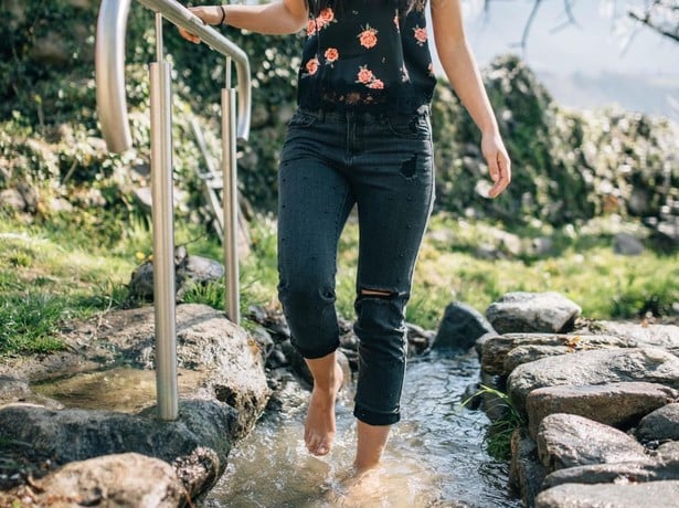 Wassertreten für eine bessere Durchblutung